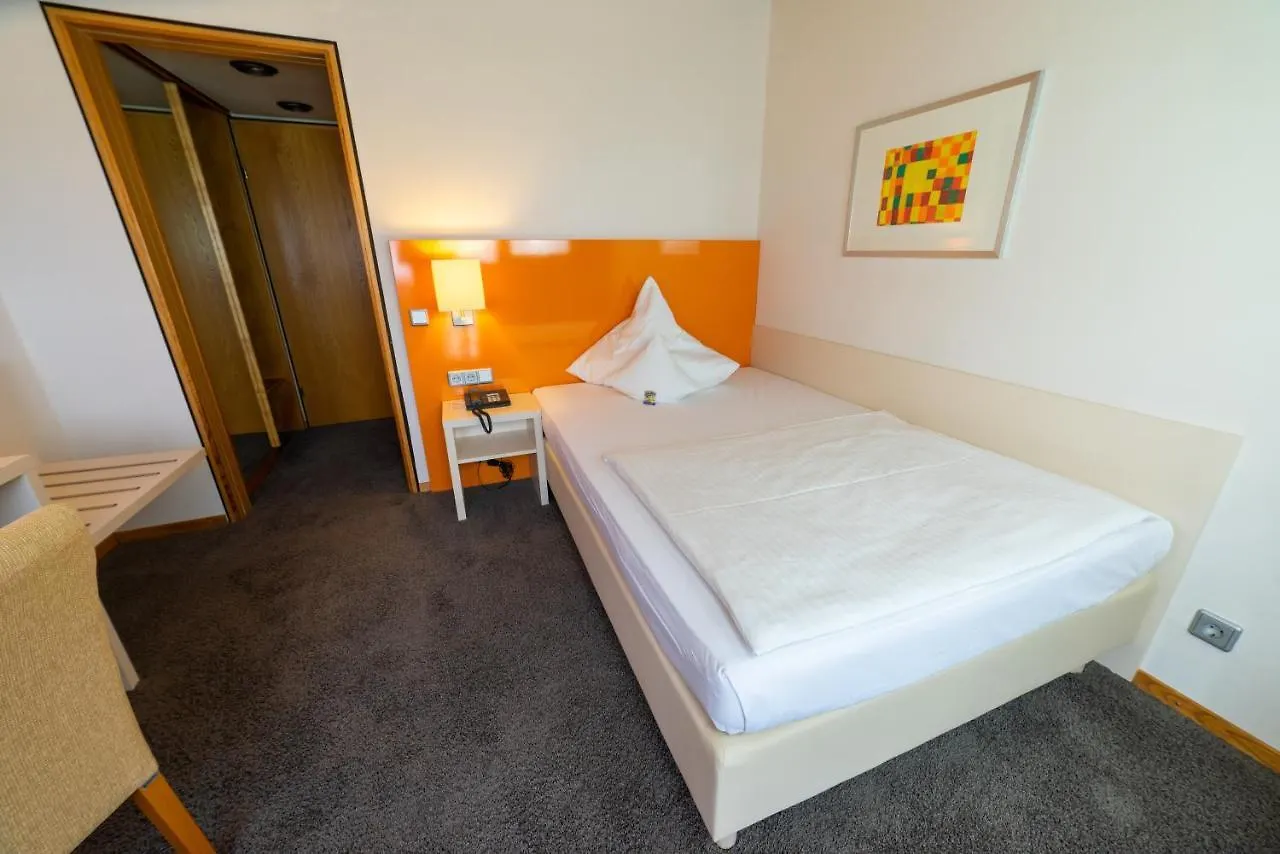 Stadt-Gut-Hotel Filderhotel Ostfildern 3*,